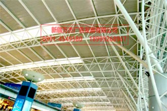 收費(fèi)站頂棚施工實(shí)景圖